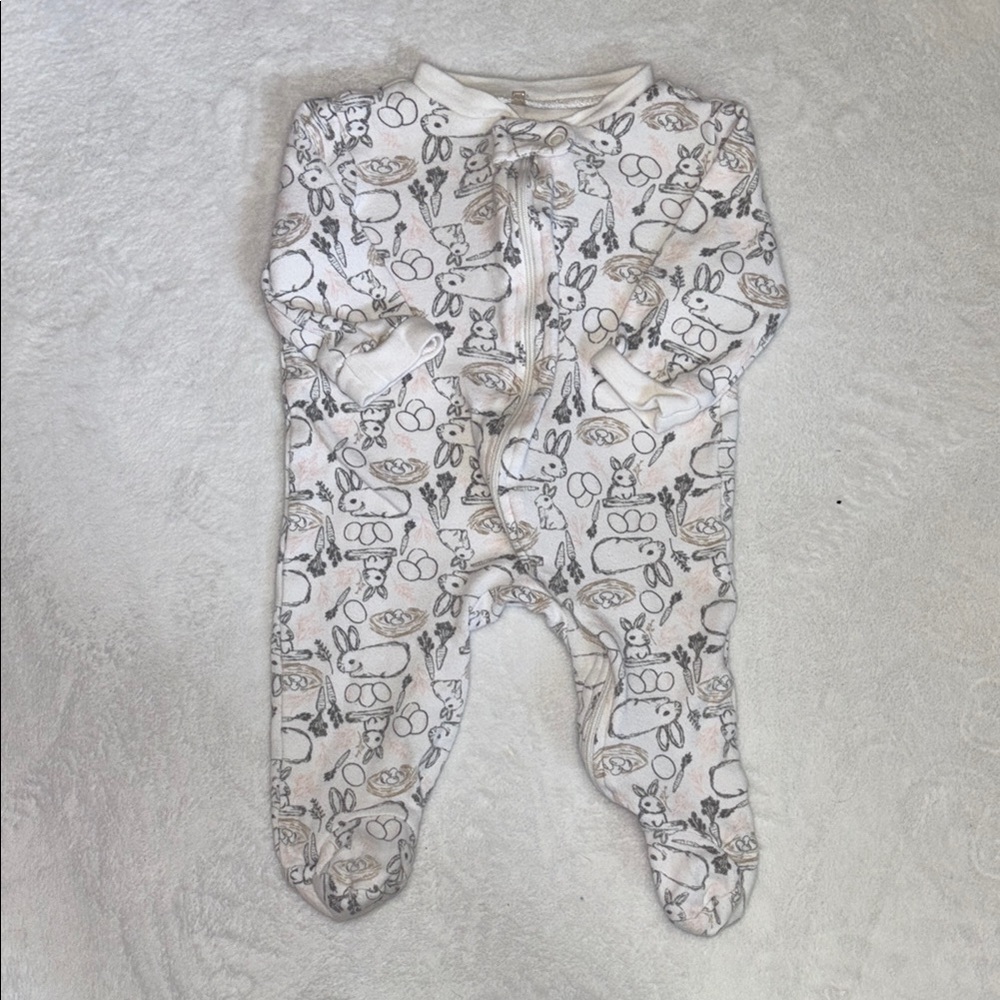 chick pea White and Gray Footies/ sleeper bunny print zipper 🐰